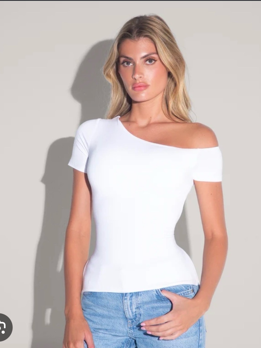 Ta3 one shoulder sculpting top
